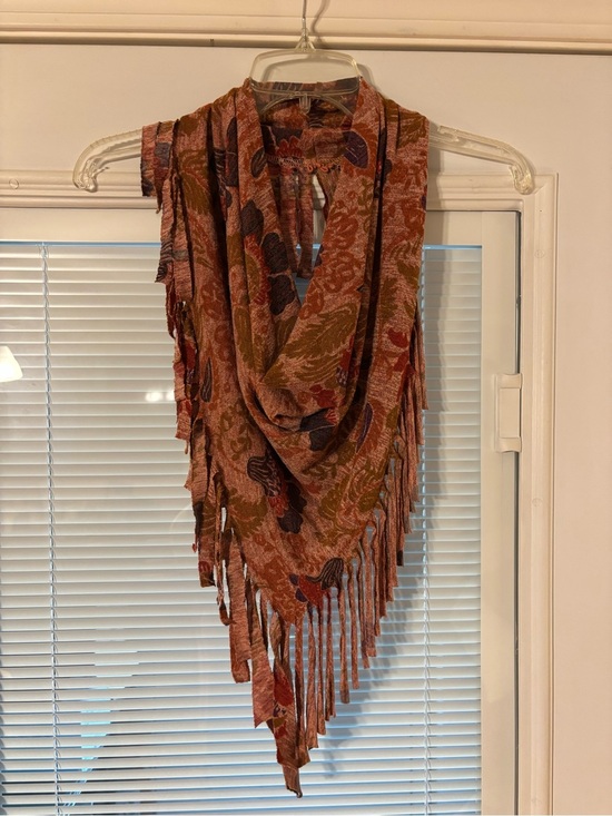 Accessories - Boho Fringe Paisley Triangle Scarf in Rust Multi